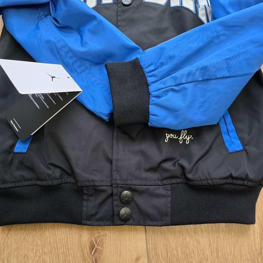 Jordan Nike Long Sleeve Varsity Jacket Size Ym Medium 10-12 - Picture 5 of 9